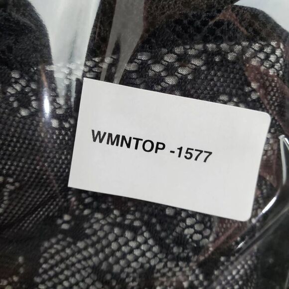 Maurices XS Gray Black Lace Overlay Top - Picture 4 of 4